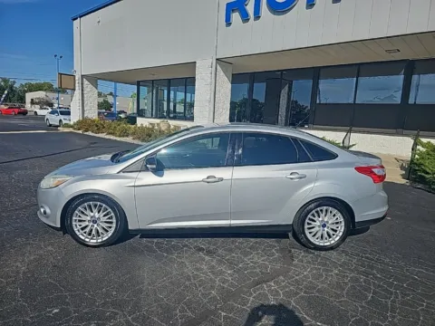 More photos of 2012 Ford Focus SEL at RightDrive Muncie, IN