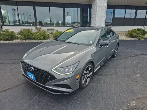 Gray 2022 Hyundai Sonata SEL Plus for sale in Muncie, IN