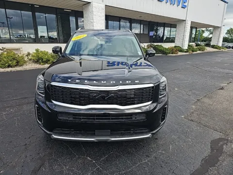 Photos of 2022 Kia Telluride S for sale in Muncie, IN at RightDrive Muncie