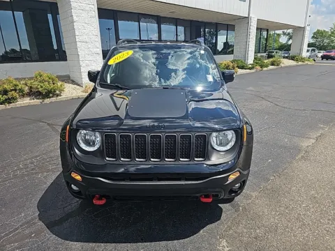 Photos of 2023 Jeep Renegade Trailhawk for sale in Muncie, IN at RightDrive Muncie