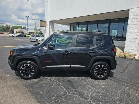 More photos of 2023 Jeep Renegade Trailhawk at RightDrive Muncie, IN