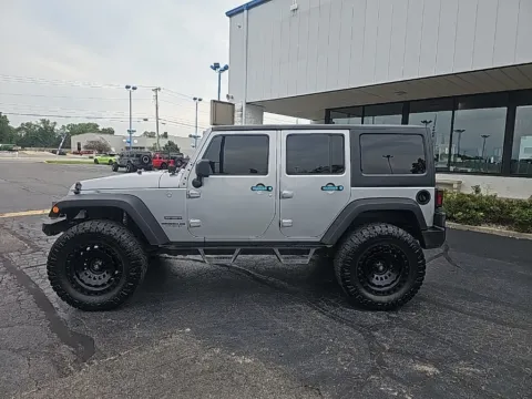 More photos of 2017 Jeep Wrangler Unlimited Sport at RightDrive Muncie, IN