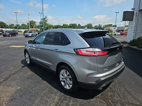 More photos of 2020 Ford Edge Titanium at RightDrive Muncie, IN