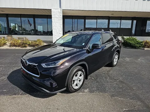 Another view of 2021 Toyota Highlander L for sale in Muncie, IN at RightDrive Muncie