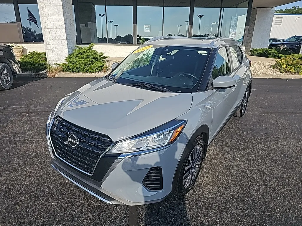 Gray 2022 Nissan Kicks SV for sale in Muncie, IN