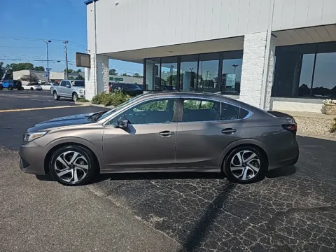 More photos of 2022 Subaru Legacy Limited XT at RightDrive Muncie, IN