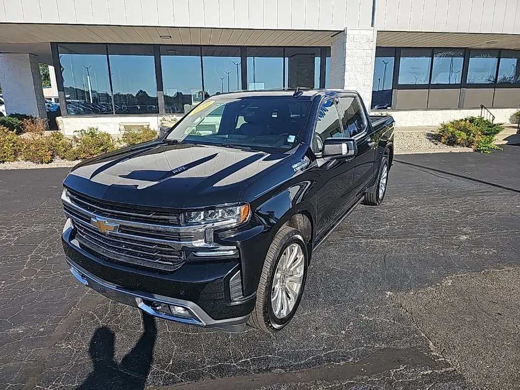 Black 2020 Chevrolet Silverado 1500 High Country for sale in Muncie, IN