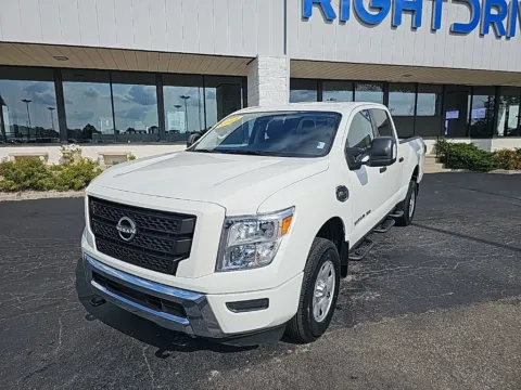 White 2023 Nissan Titan XD SV for sale in Muncie, IN