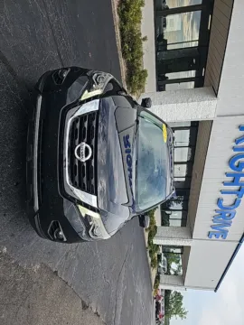Photos of 2018 Nissan Pathfinder SL for sale in Muncie, IN at RightDrive Muncie