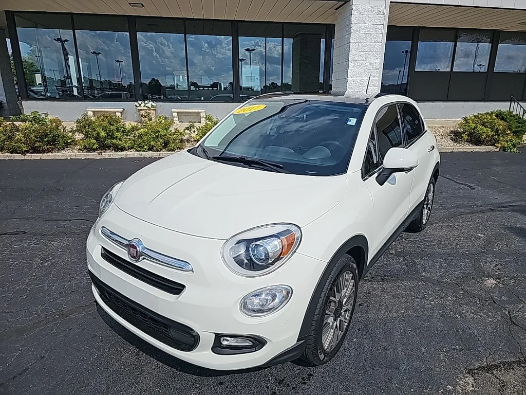 White 2017 Fiat 500X Lounge for sale in Muncie, IN