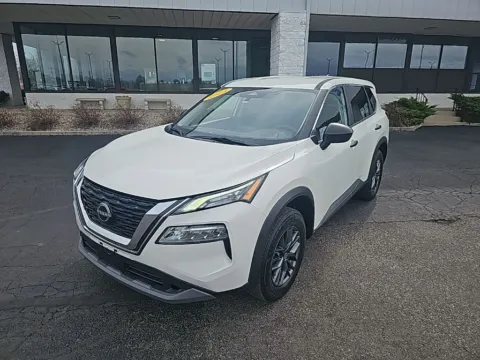 White 2023 Nissan Rogue S for sale in Muncie, IN