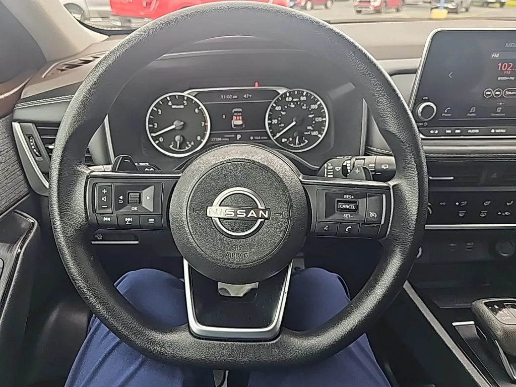 2023 Nissan Rogue S - Photo 18