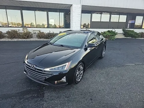 Black 2019 Hyundai Elantra Limited for sale in Muncie, IN