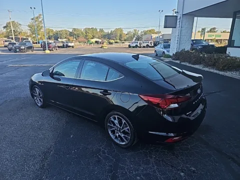 More photos of 2019 Hyundai Elantra Limited at RightDrive Muncie, IN