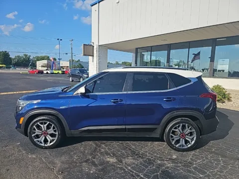 More photos of 2021 Kia Seltos S at RightDrive Muncie, IN