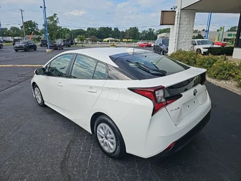 More photos of 2021 Toyota Prius L at RightDrive Muncie, IN
