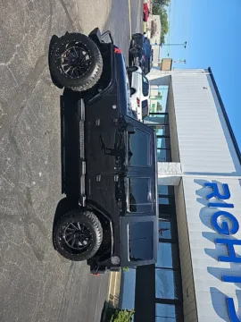More photos of 2017 Jeep Wrangler Unlimited Sahara at RightDrive Muncie, IN