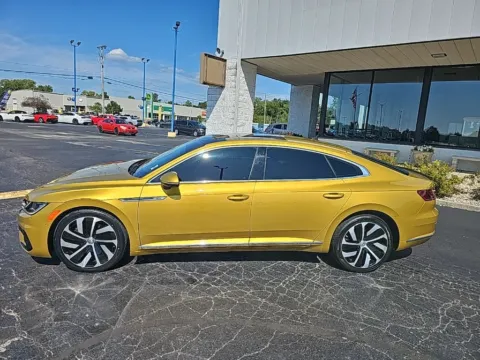More photos of 2019 Volkswagen Arteon 2.0T SEL Premium R-Line at RightDrive Muncie, IN
