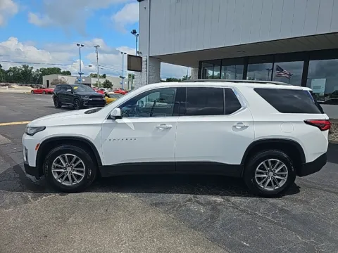 More photos of 2023 Chevrolet Traverse LT at RightDrive Muncie, IN