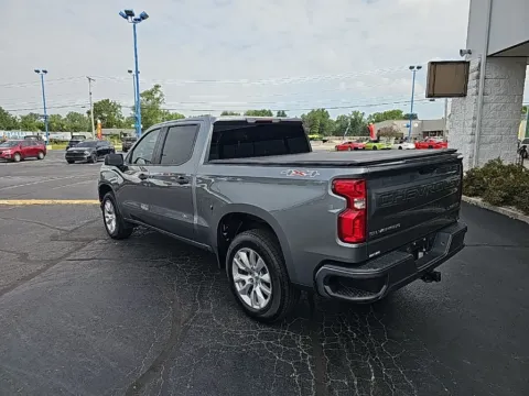 More photos of 2021 Chevrolet Silverado 1500 Custom at RightDrive Muncie, IN