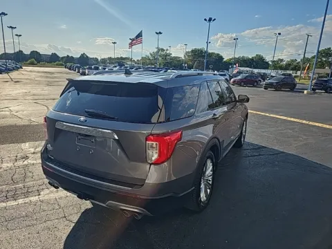 More photos of 2022 Ford Explorer King Ranch at RightDrive Muncie, IN