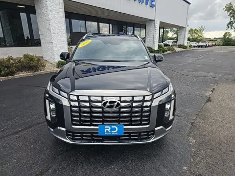 Photos of 2023 Hyundai Palisade Calligraphy for sale in Muncie, IN at RightDrive Muncie