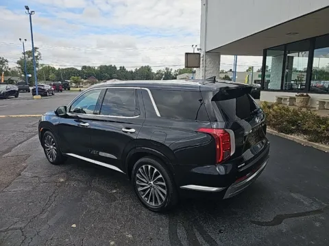 More photos of 2023 Hyundai Palisade Calligraphy at RightDrive Muncie, IN