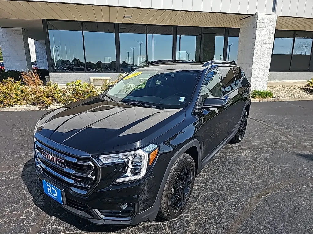 2023 GMC Terrain AT4