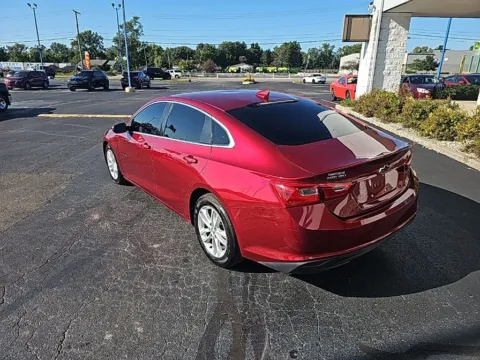 More photos of 2018 Chevrolet Malibu LT at RightDrive Muncie, IN