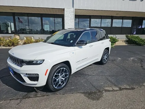 Another view of 2023 Jeep Grand Cherokee Summit Reserve 4xe for sale in Muncie, IN at RightDrive Muncie