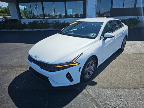 White 2023 Kia K5 LXS for sale in Muncie, IN