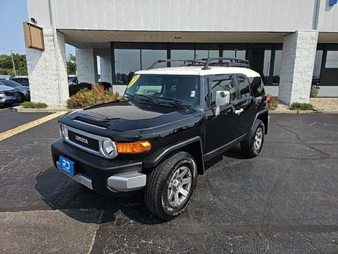 Another view of 2014 Toyota FJ Cruiser for sale in Muncie, IN at RightDrive Muncie