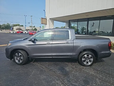 More photos of 2018 Honda Ridgeline RTL-E at RightDrive Muncie, IN