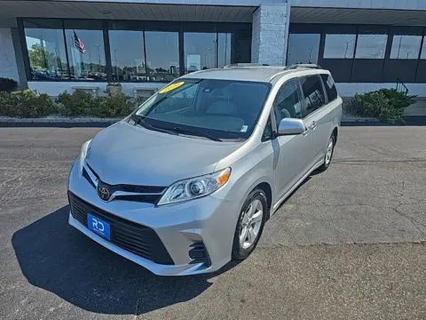 Silver 2020 Toyota Sienna LE for sale in Muncie, IN