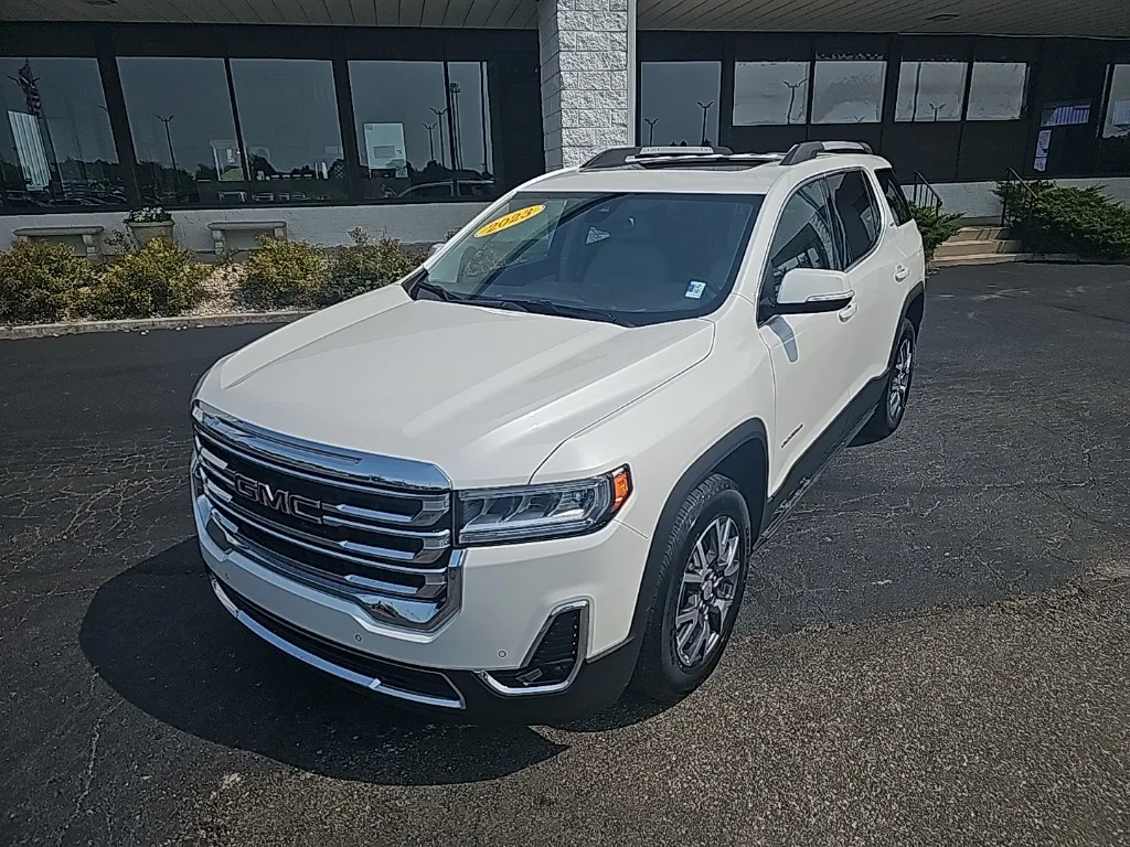2023 GMC Acadia SLT