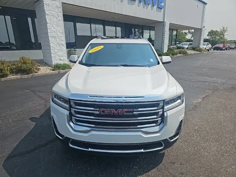 Photos of 2023 GMC Acadia SLT for sale in Muncie, IN at RightDrive Muncie