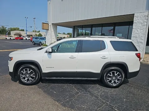 More photos of 2023 GMC Acadia SLT at RightDrive Muncie, IN