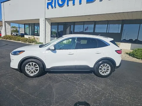 More photos of 2021 Ford Escape Hybrid SE at RightDrive Muncie, IN