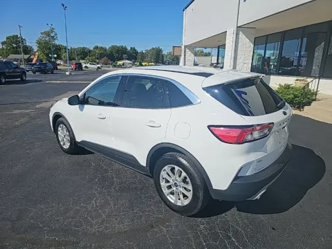 More photos of 2021 Ford Escape Hybrid SE at RightDrive Muncie, IN
