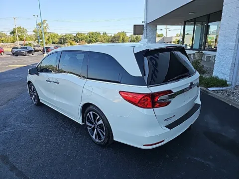 More photos of 2019 Honda Odyssey Elite at RightDrive Muncie, IN