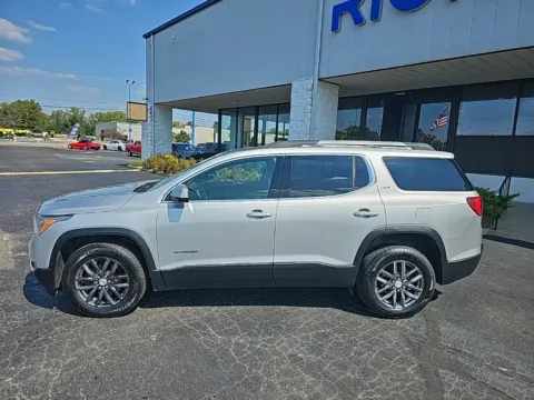 More photos of 2018 GMC Acadia SLT-1 at RightDrive Muncie, IN
