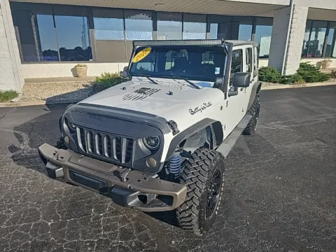 White 2016 Jeep Wrangler Unlimited Sport for sale in Muncie, IN