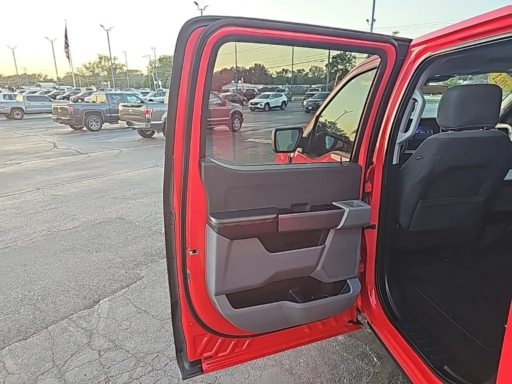 2021 Ford F-150 XLT - Photo 13