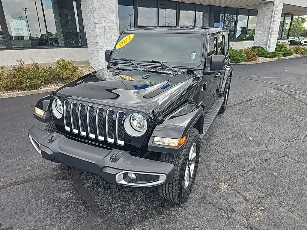 Black 2021 Jeep Wrangler Unlimited Sahara for sale in Muncie, IN