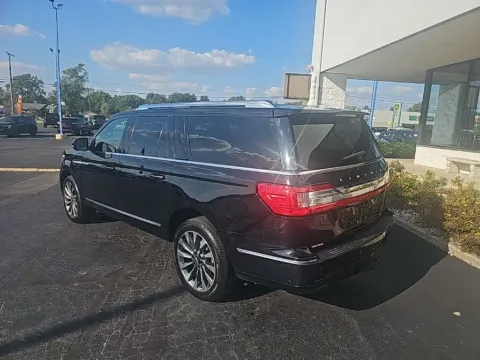 More photos of 2020 Lincoln Navigator L Reserve at RightDrive Muncie, IN