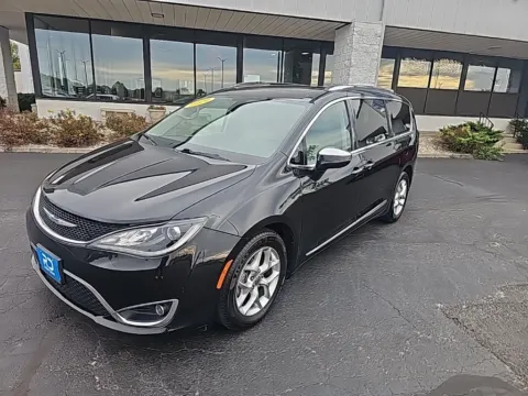 Another view of 2020 Chrysler Pacifica Limited for sale in Muncie, IN at RightDrive Muncie