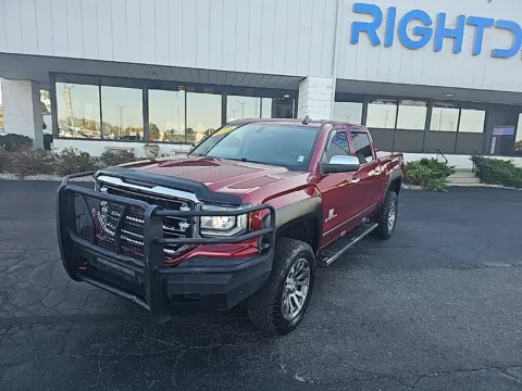 Red 2018 GMC Sierra 1500 SLT for sale in Muncie, IN