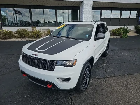 White 2017 Jeep Grand Cherokee Trailhawk for sale in Muncie, IN