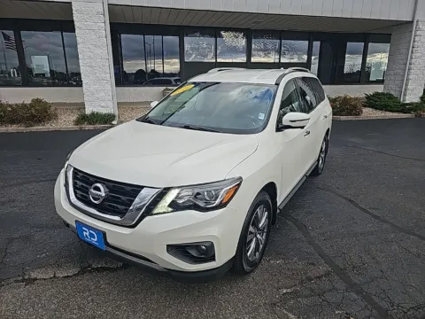 White 2020 Nissan Pathfinder SL for sale in Muncie, IN