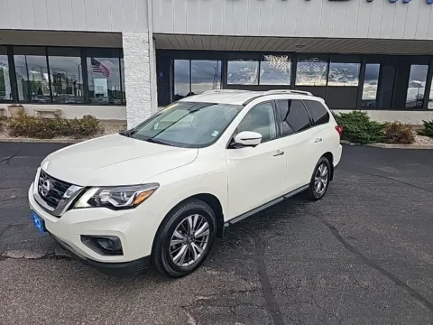 Another view of 2020 Nissan Pathfinder SL for sale in Muncie, IN at RightDrive Muncie